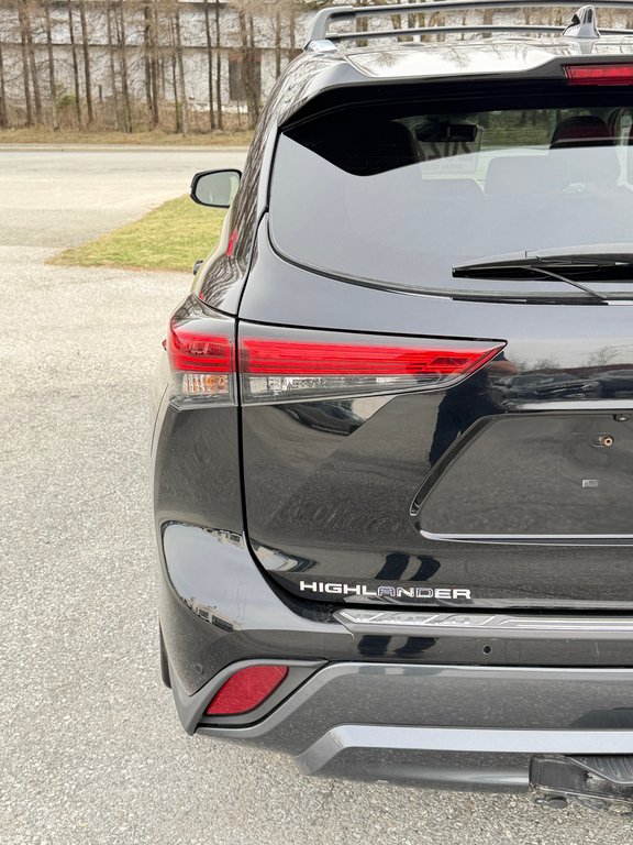 2022 Toyota Highlander LIMITED / BARRE DE TOIT / 7 PASSAGERS / HITCH D'ORIGINE / in Thetford Mines, Quebec - 22 - w1024h768px