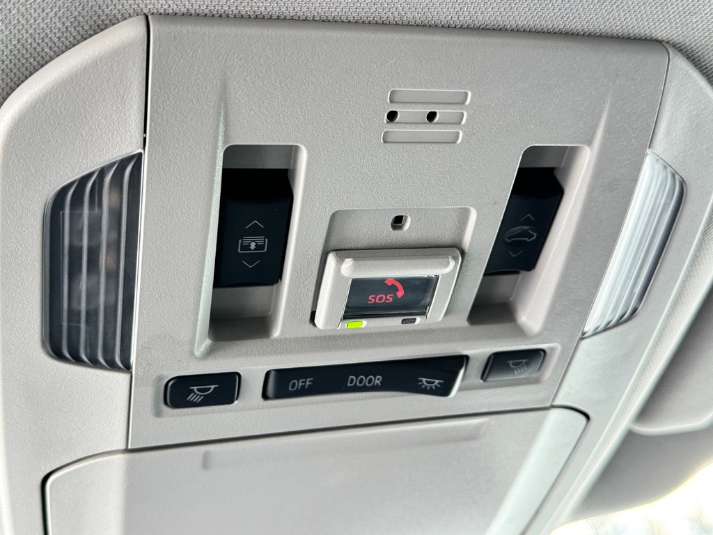 2022 Toyota Highlander LIMITED / BARRE DE TOIT / 7 PASSAGERS / HITCH D'ORIGINE / in Thetford Mines, Quebec - 65 - w1024h768px