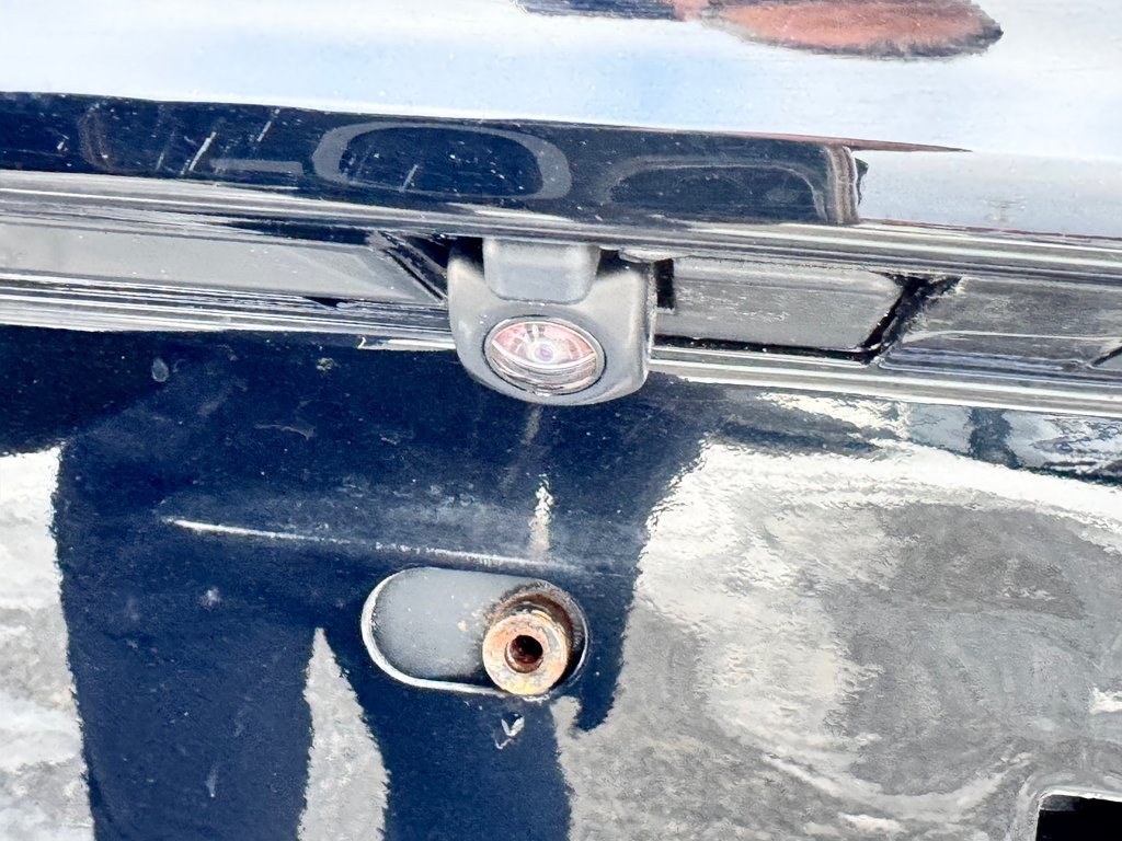 2022 Toyota Highlander LIMITED / BARRE DE TOIT / 7 PASSAGERS / HITCH D'ORIGINE / in Thetford Mines, Quebec - 26 - w1024h768px