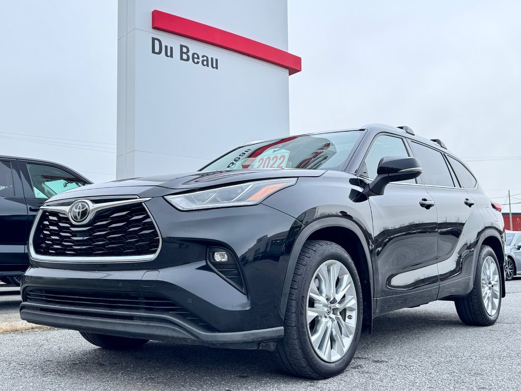 2022 Toyota Highlander LIMITED / BARRE DE TOIT / 7 PASSAGERS / HITCH D'ORIGINE / in Thetford Mines, Quebec - 1 - w1024h768px