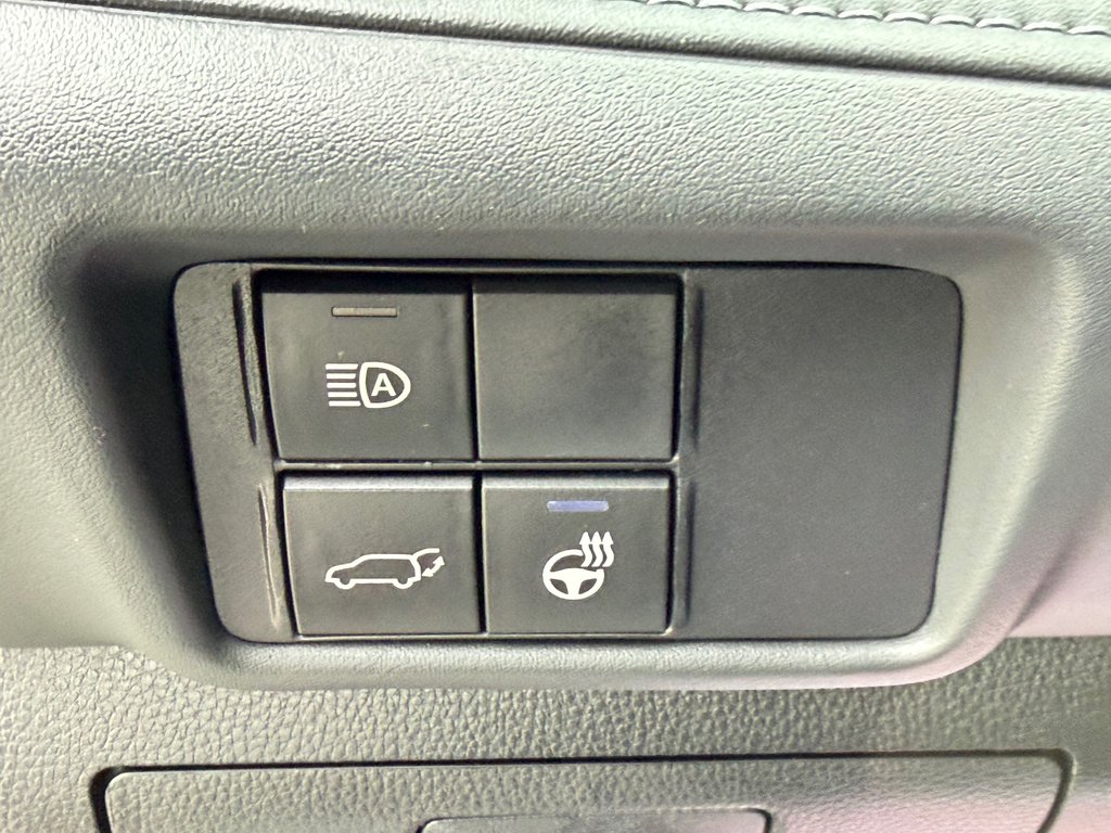 2022 Toyota Highlander LIMITED / BARRE DE TOIT / 7 PASSAGERS / HITCH D'ORIGINE / in Thetford Mines, Quebec - 34 - w1024h768px