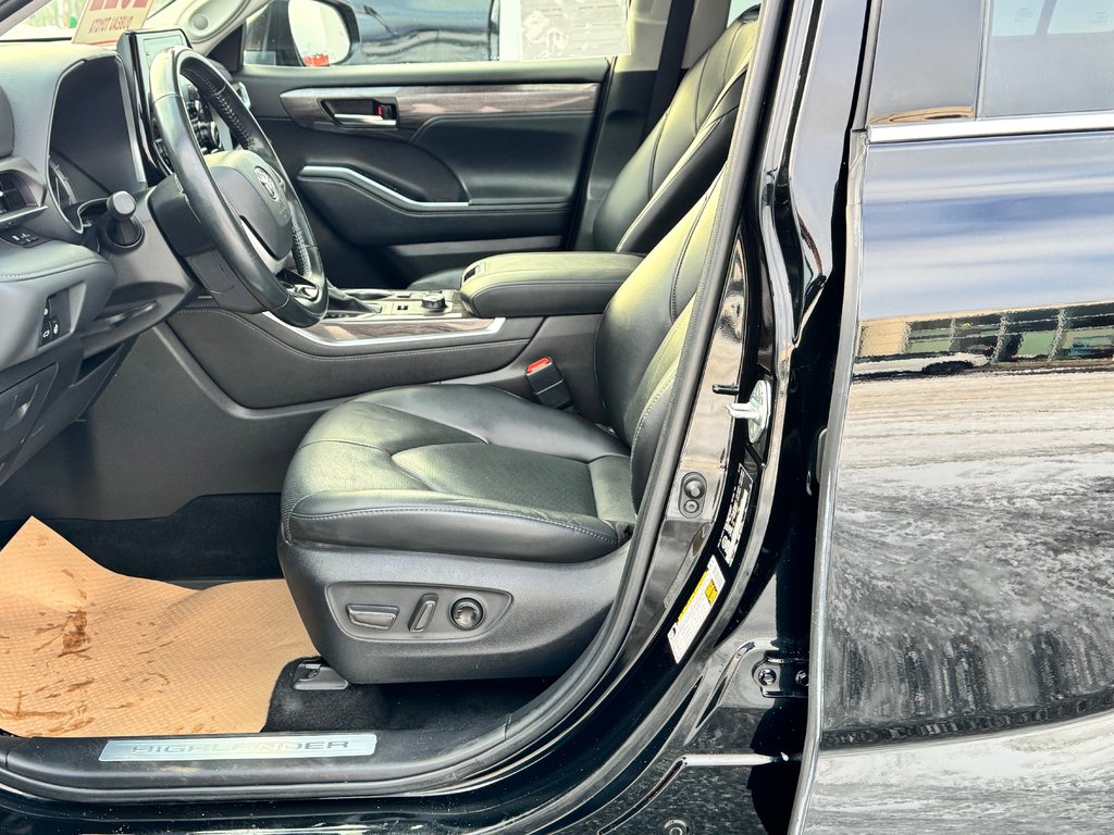 2022 Toyota Highlander LIMITED / BARRE DE TOIT / 7 PASSAGERS / HITCH D'ORIGINE / in Thetford Mines, Quebec - 36 - w1024h768px