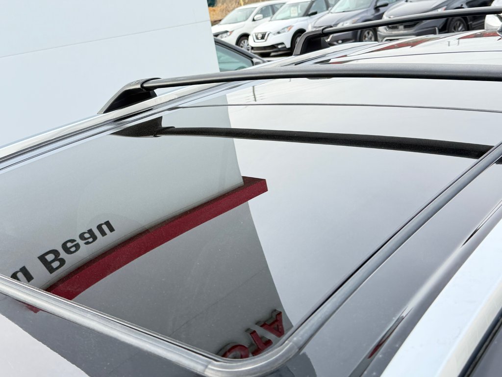 2022 Toyota Highlander LIMITED / BARRE DE TOIT / 7 PASSAGERS / HITCH D'ORIGINE / in Thetford Mines, Quebec - 18 - w1024h768px