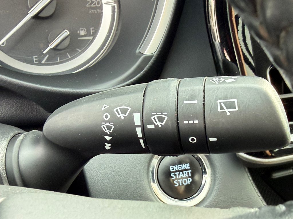 2022 Toyota Highlander LIMITED / BARRE DE TOIT / 7 PASSAGERS / HITCH D'ORIGINE / in Thetford Mines, Quebec - 39 - w1024h768px