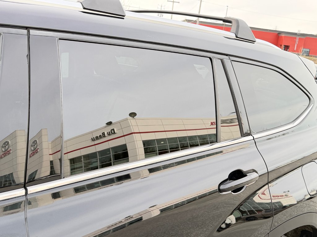 2022 Toyota Highlander LIMITED / BARRE DE TOIT / 7 PASSAGERS / HITCH D'ORIGINE / in Thetford Mines, Quebec - 21 - w1024h768px
