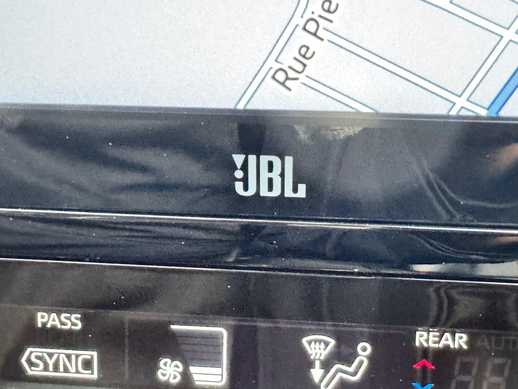 2022 Toyota Highlander LIMITED / BARRE DE TOIT / 7 PASSAGERS / HITCH D'ORIGINE / in Thetford Mines, Quebec - 51 - w1024h768px