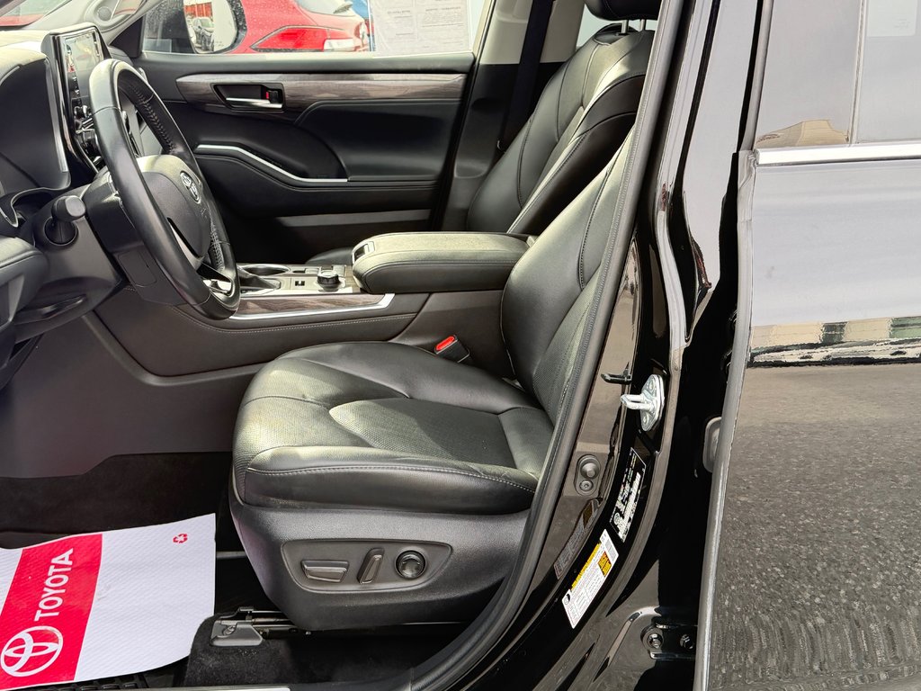 2022 Toyota Highlander LIMITED / BARRE DE TOIT / 7 PASSAGERS / HITCH D'ORIGINE / in Thetford Mines, Quebec - 32 - w1024h768px