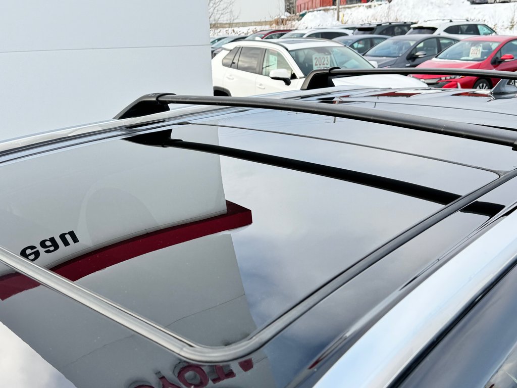2022 Toyota Highlander LIMITED / BARRE DE TOIT / 7 PASSAGERS / HITCH D'ORIGINE / in Thetford Mines, Quebec - 19 - w1024h768px