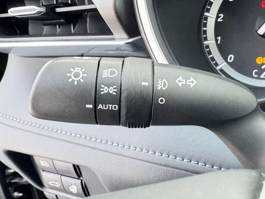 2022 Toyota Highlander LIMITED / BARRE DE TOIT / 7 PASSAGERS / HITCH D'ORIGINE / in Thetford Mines, Quebec - 44 - w1024h768px