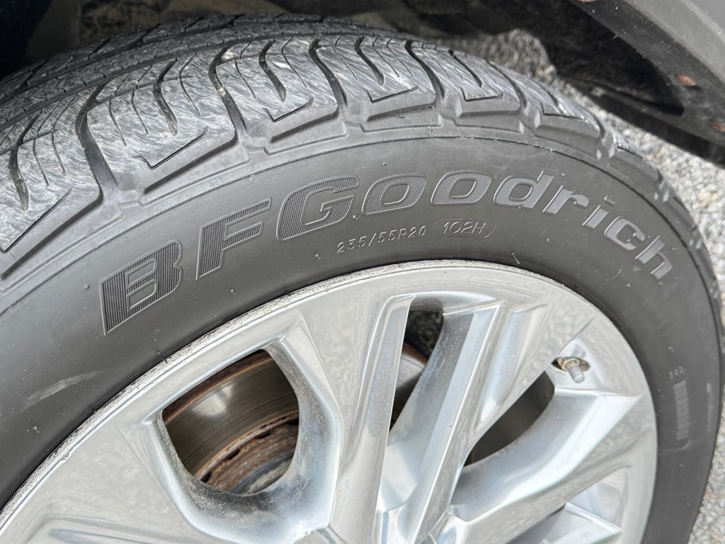 2022 Toyota Highlander LIMITED / BARRE DE TOIT / 7 PASSAGERS / HITCH D'ORIGINE / in Thetford Mines, Quebec - 16 - w1024h768px