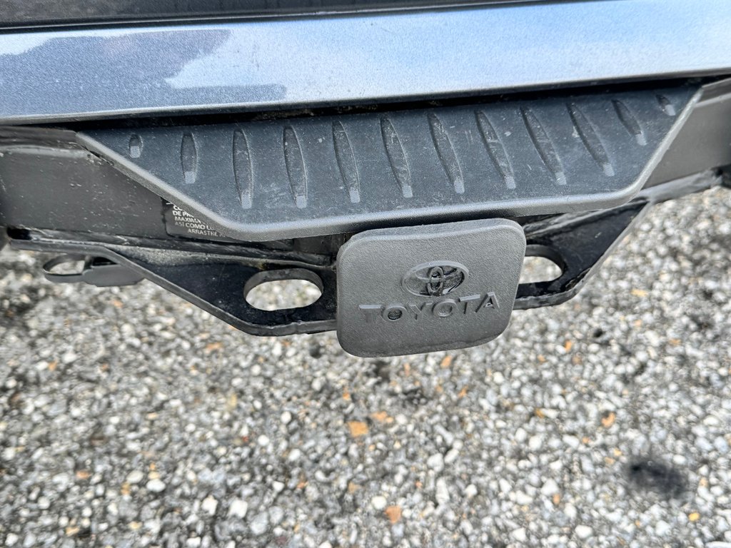 2022 Toyota Highlander LIMITED / BARRE DE TOIT / 7 PASSAGERS / HITCH D'ORIGINE / in Thetford Mines, Quebec - 29 - w1024h768px