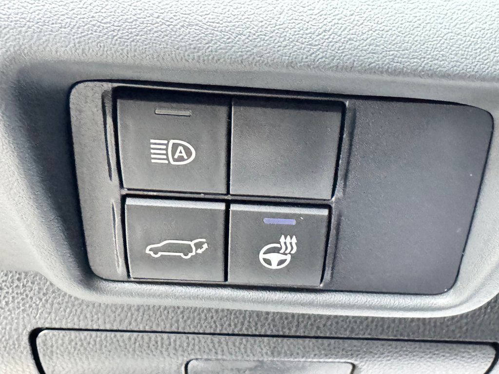 2022 Toyota Highlander LIMITED / BARRE DE TOIT / 7 PASSAGERS / HITCH D'ORIGINE / in Thetford Mines, Quebec - 37 - w1024h768px