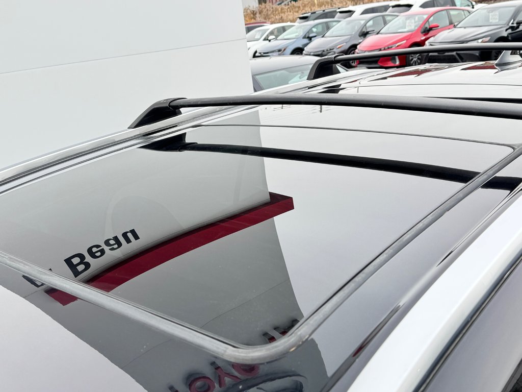2022 Toyota Highlander LIMITED / BARRE DE TOIT / 7 PASSAGERS / HITCH D'ORIGINE / in Thetford Mines, Quebec - 19 - w1024h768px