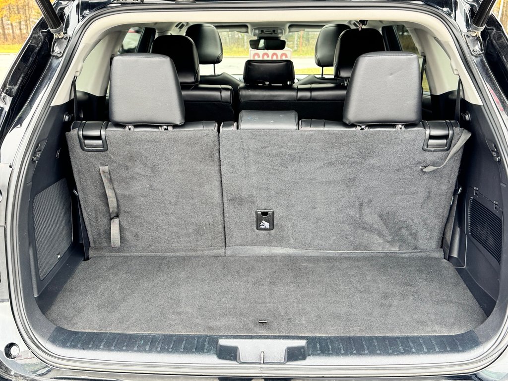 2022 Toyota Highlander LIMITED / BARRE DE TOIT / 7 PASSAGERS / HITCH D'ORIGINE / in Thetford Mines, Quebec - 72 - w1024h768px