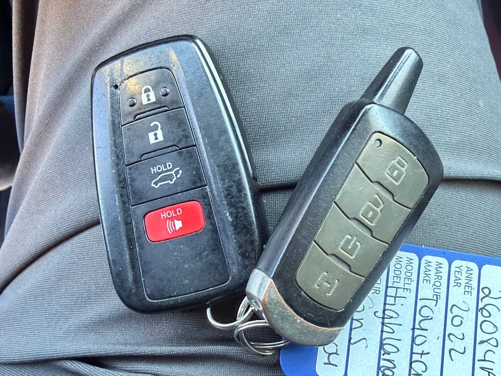 Toyota Highlander XLE AWD / MEILLEUR VUS SUR LA MARCHÉ / 2022 à Thetford Mines, Québec - 54 - w1024h768px