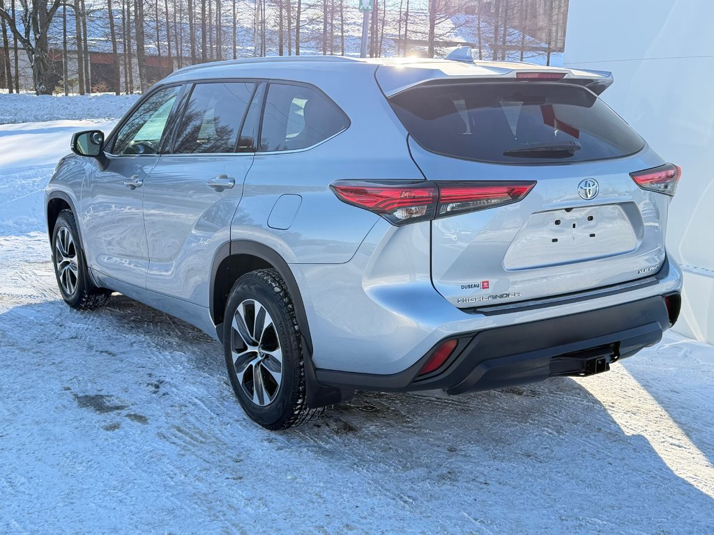 Toyota Highlander XLE AWD / MEILLEUR VUS SUR LA MARCHÉ / 2022 à Thetford Mines, Québec - 7 - w1024h768px