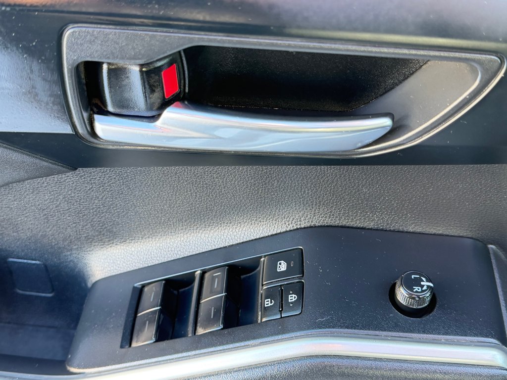 Toyota Highlander XLE AWD / MEILLEUR VUS SUR LA MARCHÉ / 2022 à Thetford Mines, Québec - 28 - w1024h768px