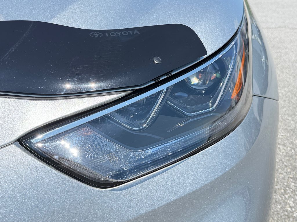 2022 Toyota Highlander PLATINUM AWD / LA TOTALE / ÉTAT NEUF / 20.700KM / in Thetford Mines, Quebec - 11 - w1024h768px
