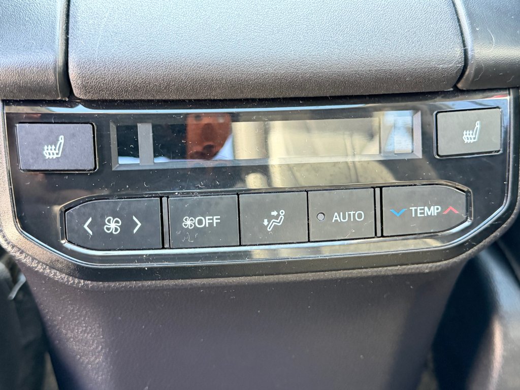 2022 Toyota Highlander PLATINUM AWD / LA TOTALE / ÉTAT NEUF / 20.700KM / in Thetford Mines, Quebec - 74 - w1024h768px