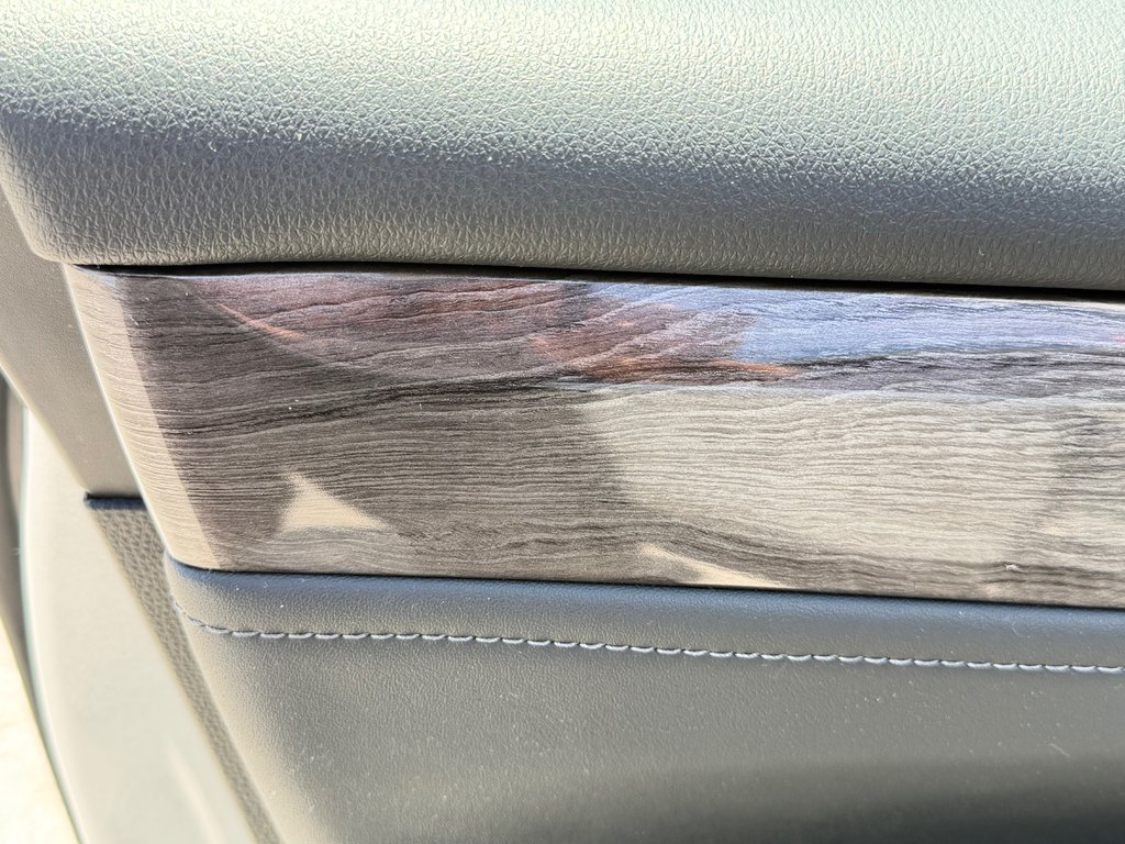 2022 Toyota Highlander PLATINUM AWD / LA TOTALE / ÉTAT NEUF / 20.700KM / in Thetford Mines, Quebec - 39 - w1024h768px