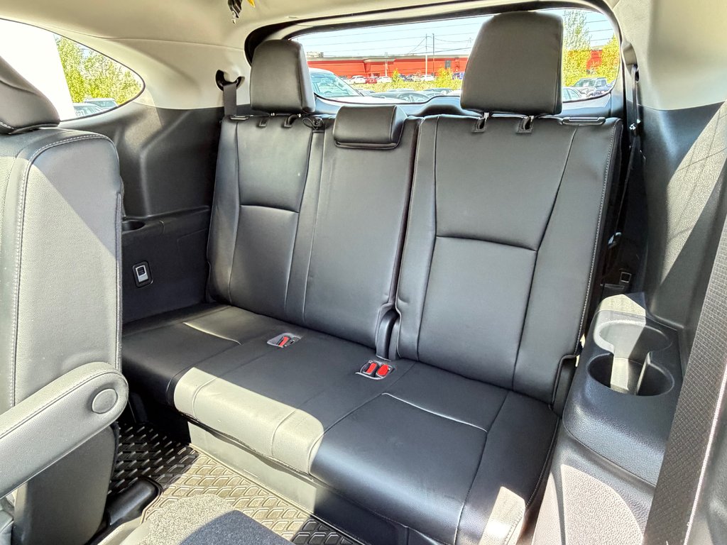 2022 Toyota Highlander PLATINUM AWD / LA TOTALE / ÉTAT NEUF / 20.700KM / in Thetford Mines, Quebec - 76 - w1024h768px