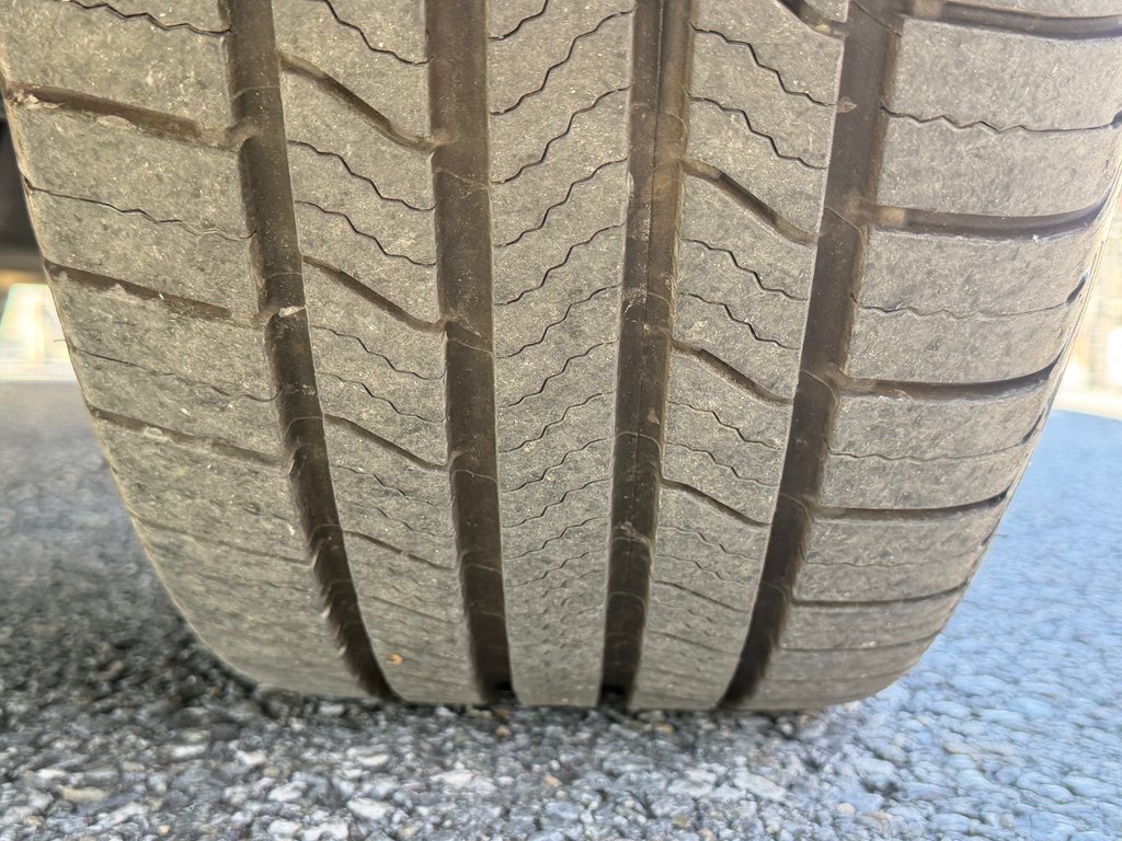 Toyota Highlander PLATINUM AWD / LA TOTALE !!! / PAS SORTI L'HIVER / 2022 à Thetford Mines, Québec - 18 - w1024h768px