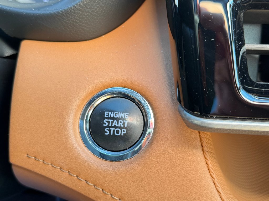 Toyota Highlander PLATINUM AWD / LA TOTALE !!! / PAS SORTI L'HIVER / 2022 à Thetford Mines, Québec - 51 - w1024h768px
