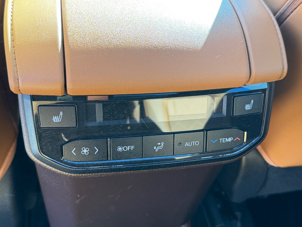 Toyota Highlander PLATINUM AWD / LA TOTALE !!! / PAS SORTI L'HIVER / 2022 à Thetford Mines, Québec - 74 - w1024h768px