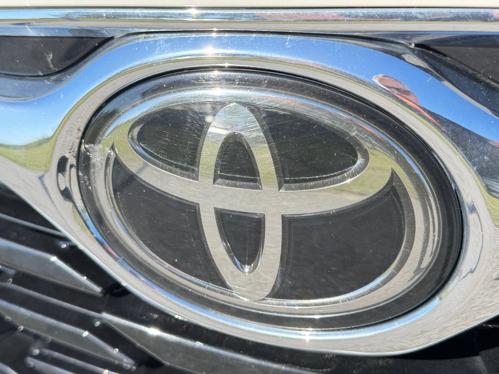 Toyota Highlander PLATINUM AWD / LA TOTALE !!! / PAS SORTI L'HIVER / 2022 à Thetford Mines, Québec - 12 - w1024h768px
