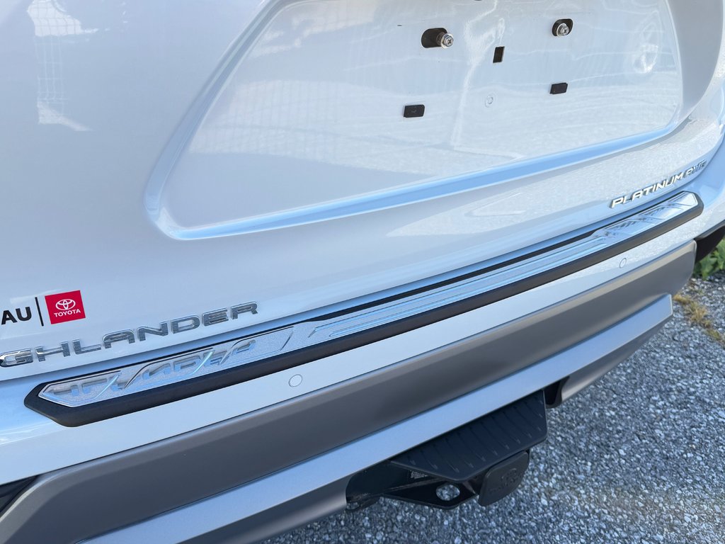 Toyota Highlander PLATINUM AWD / LA TOTALE !!! / PAS SORTI L'HIVER / 2022 à Thetford Mines, Québec - 30 - w1024h768px