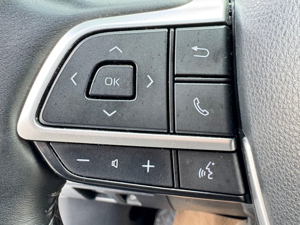 Toyota Highlander PLATINUM / IMPECCABLE / INT: BRUN /1 SEUL PROPR / 2023 à Thetford Mines, Québec - 41 - w1024h768px