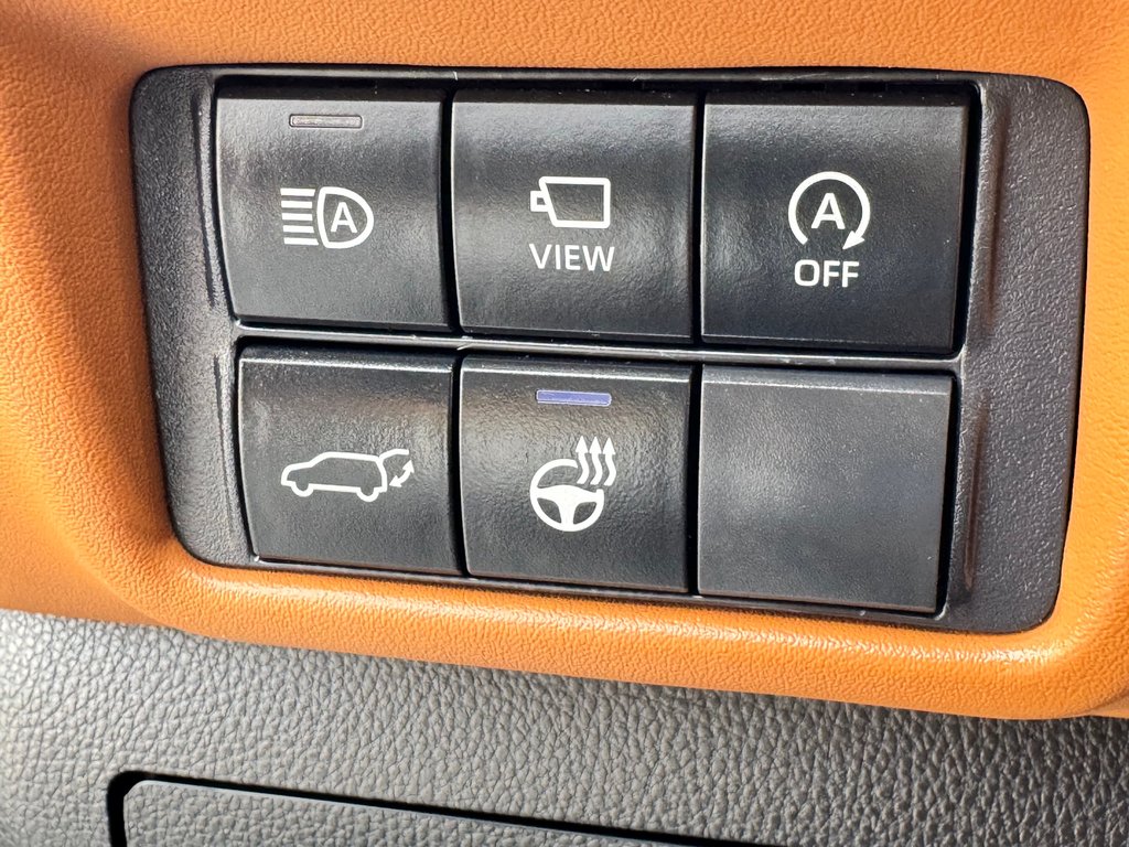 Toyota Highlander PLATINUM / IMPECCABLE / INT: BRUN /1 SEUL PROPR / 2023 à Thetford Mines, Québec - 39 - w1024h768px