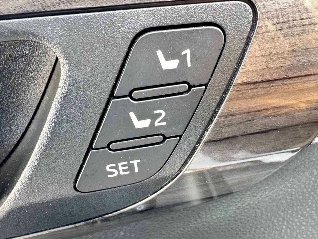 Toyota Highlander PLATINUM / IMPECCABLE / INT: BRUN /1 SEUL PROPR / 2023 à Thetford Mines, Québec - 31 - w1024h768px