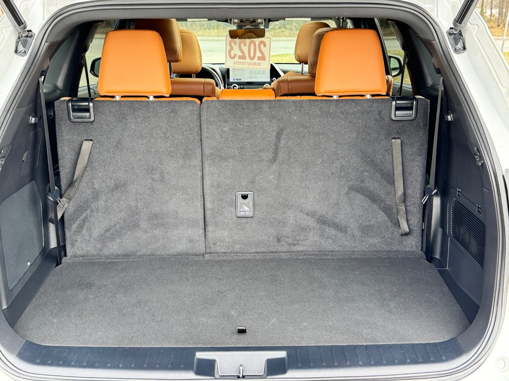Toyota Highlander PLATINUM / IMPECCABLE / INT: BRUN /1 SEUL PROPR / 2023 à Thetford Mines, Québec - 73 - w1024h768px