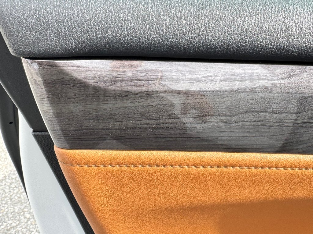 Toyota Highlander PLATINUM / IMPECCABLE / INT: BRUN /1 SEUL PROPR / 2023 à Thetford Mines, Québec - 32 - w1024h768px