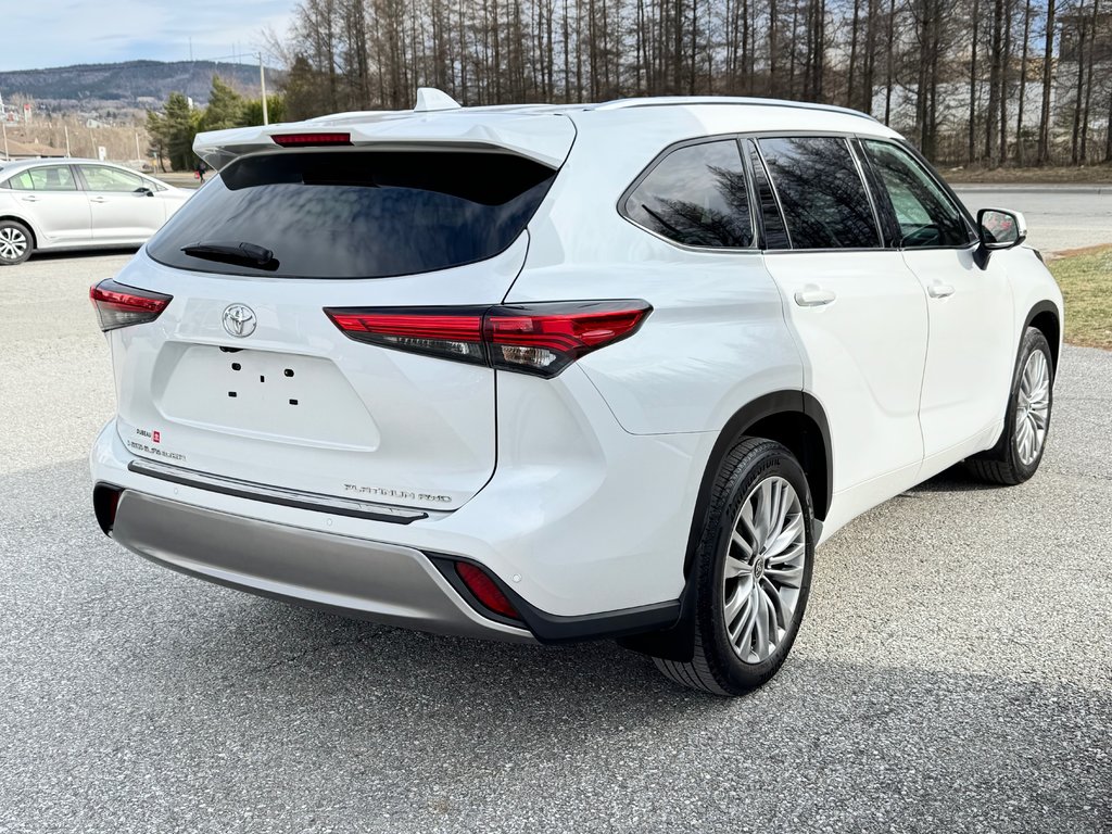 Toyota Highlander PLATINUM / IMPECCABLE / INT: BRUN /1 SEUL PROPR / 2023 à Thetford Mines, Québec - 4 - w1024h768px