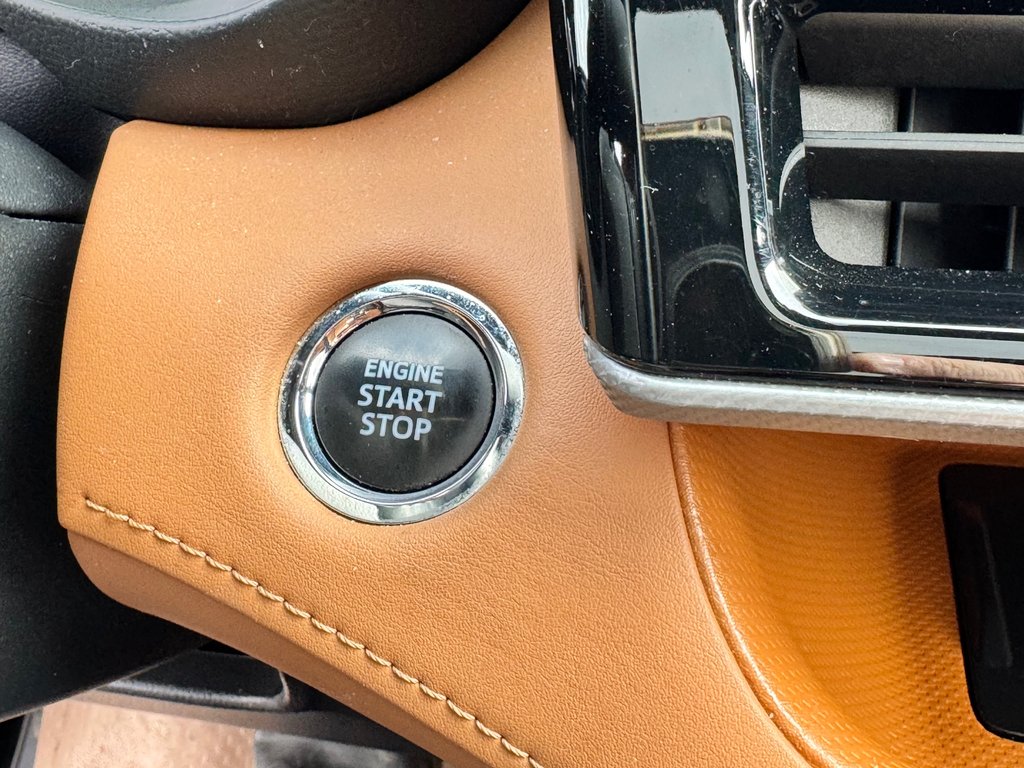 Toyota Highlander PLATINUM / IMPECCABLE / INT: BRUN /1 SEUL PROPR / 2023 à Thetford Mines, Québec - 51 - w1024h768px