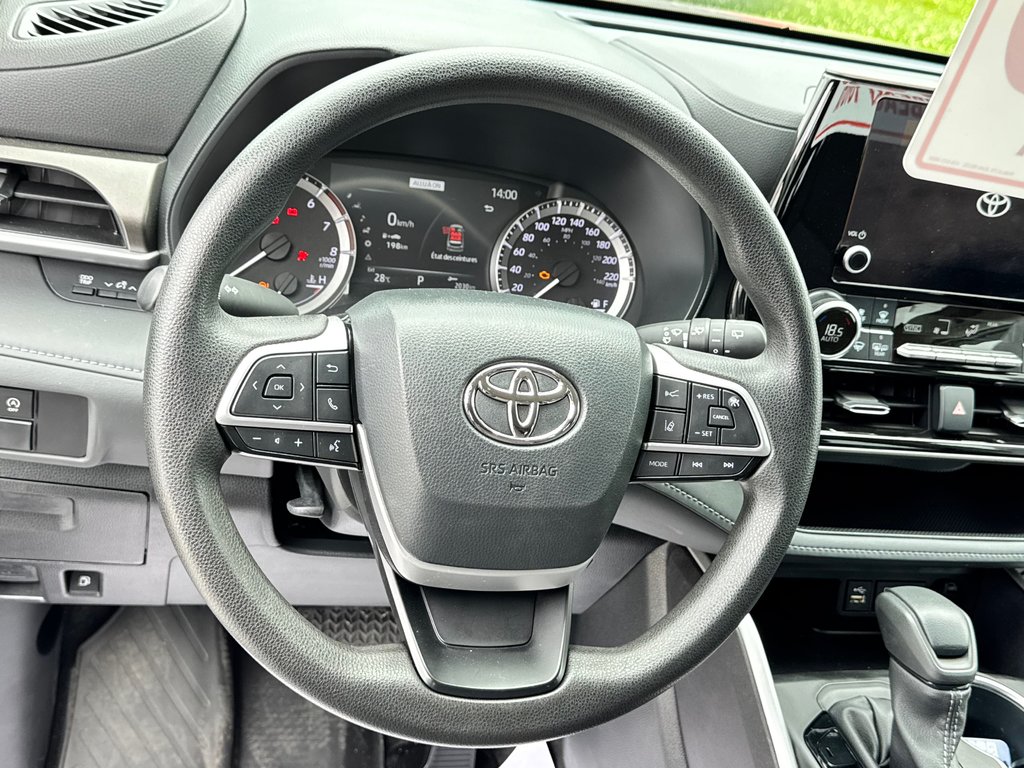 Toyota Highlander LE AWD / BAS KILOS / MEILLEUR VUS SUR LE MARCHÉ / 2023 à Thetford Mines, Québec - 30 - w1024h768px