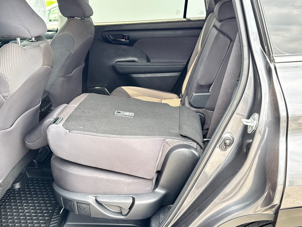 Toyota Highlander LE AWD / BAS KILOS / MEILLEUR VUS SUR LE MARCHÉ / 2023 à Thetford Mines, Québec - 59 - w1024h768px