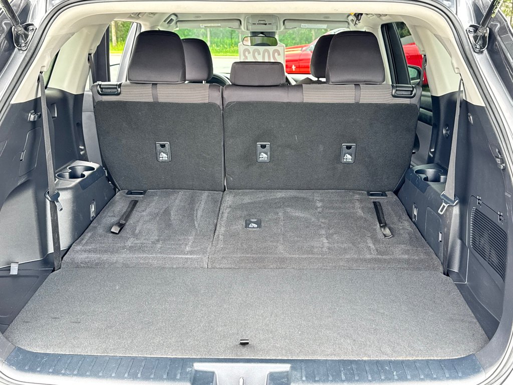 Toyota Highlander LE AWD / BAS KILOS / MEILLEUR VUS SUR LE MARCHÉ / 2023 à Thetford Mines, Québec - 62 - w1024h768px