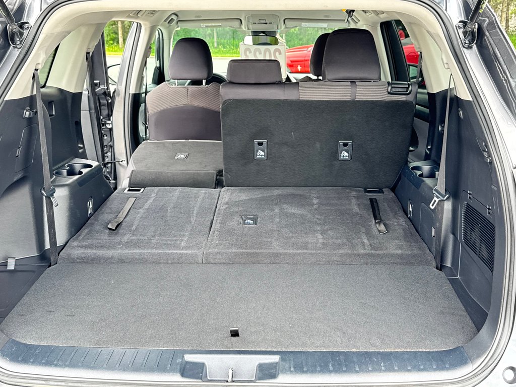 Toyota Highlander LE AWD / BAS KILOS / MEILLEUR VUS SUR LE MARCHÉ / 2023 à Thetford Mines, Québec - 63 - w1024h768px