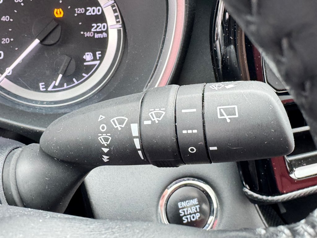 Toyota Highlander XSE / JAMAIS ACCIDENTÉ  / ATT. REMORQUE TOYOTA 2023 à Thetford Mines, Québec - 40 - w1024h768px