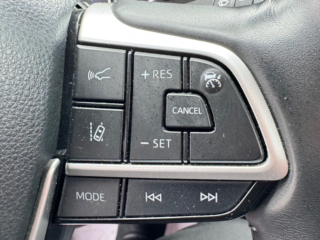 Toyota Highlander XSE / JAMAIS ACCIDENTÉ  / ATT. REMORQUE TOYOTA 2023 à Thetford Mines, Québec - 39 - w1024h768px