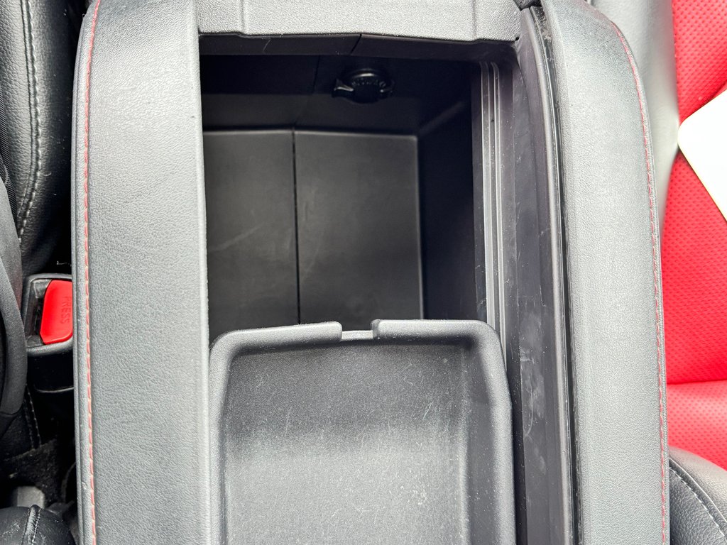 Toyota Highlander XSE / JAMAIS ACCIDENTÉ  / ATT. REMORQUE TOYOTA 2023 à Thetford Mines, Québec - 52 - w1024h768px