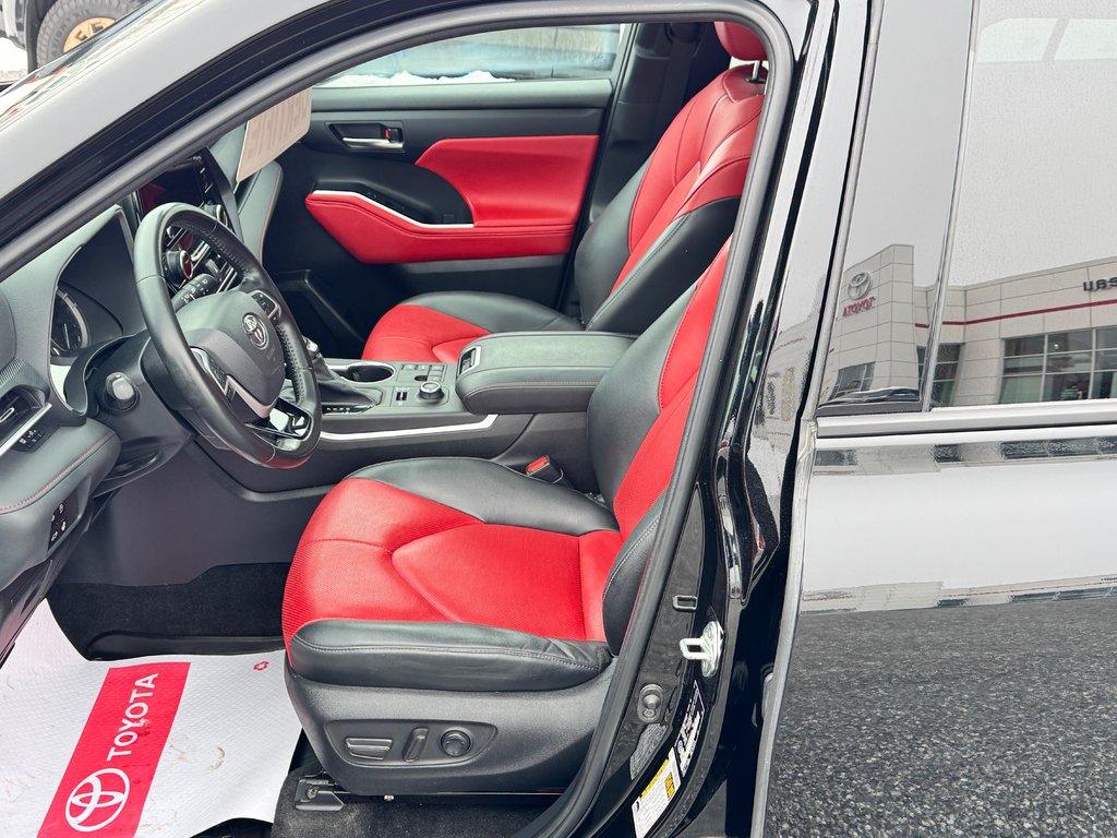 Toyota Highlander XSE / JAMAIS ACCIDENTÉ  / ATT. REMORQUE TOYOTA 2023 à Thetford Mines, Québec - 30 - w1024h768px