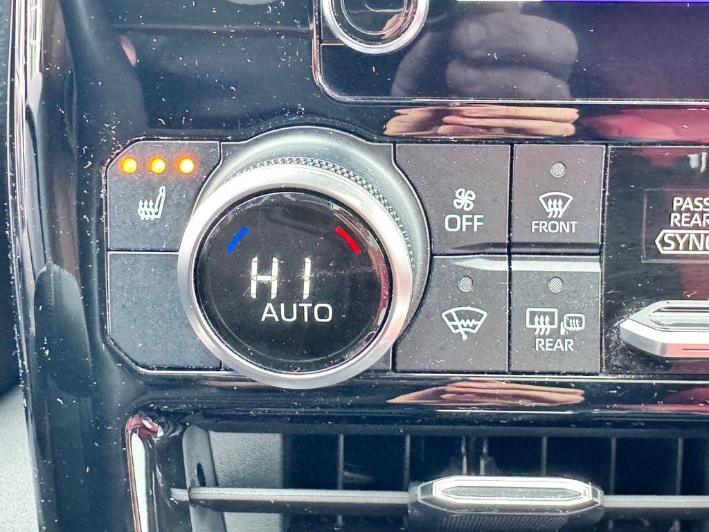 Toyota Highlander XSE / JAMAIS ACCIDENTÉ  / ATT. REMORQUE TOYOTA 2023 à Thetford Mines, Québec - 44 - w1024h768px