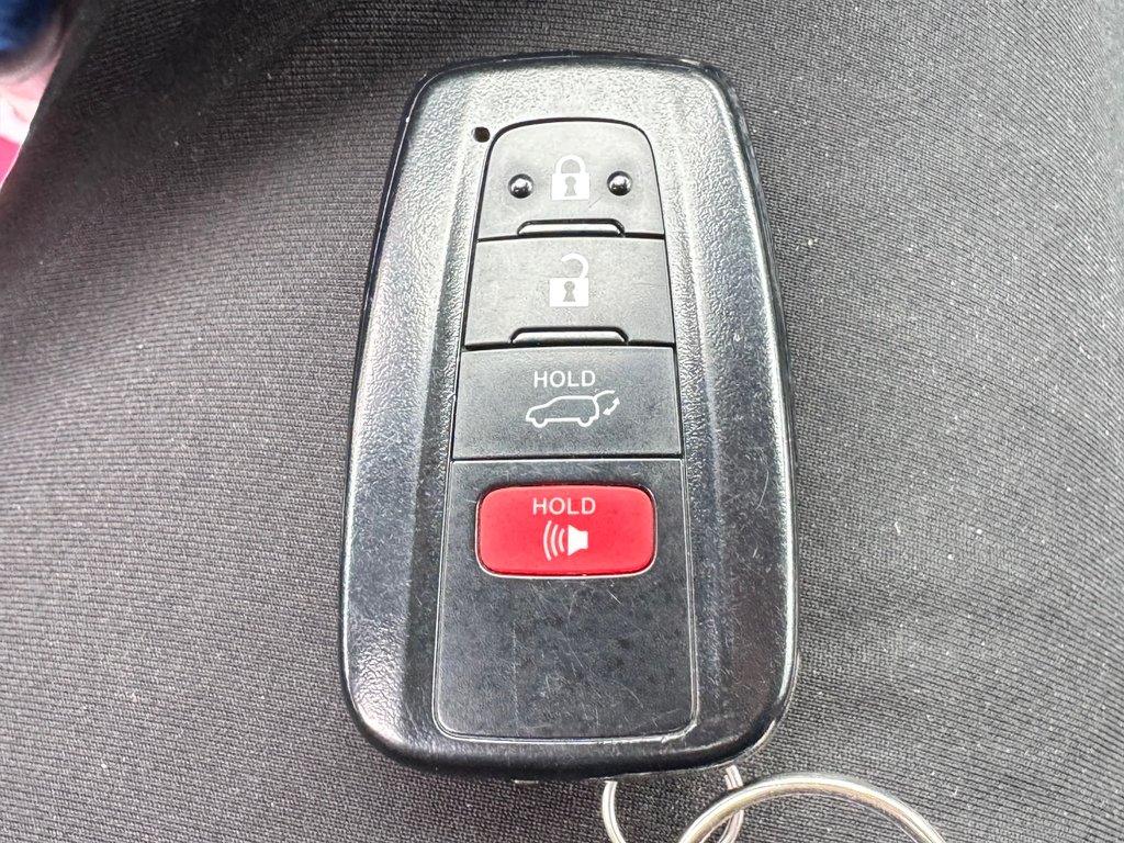 Toyota Highlander XSE / JAMAIS ACCIDENTÉ  / ATT. REMORQUE TOYOTA 2023 à Thetford Mines, Québec - 56 - w1024h768px