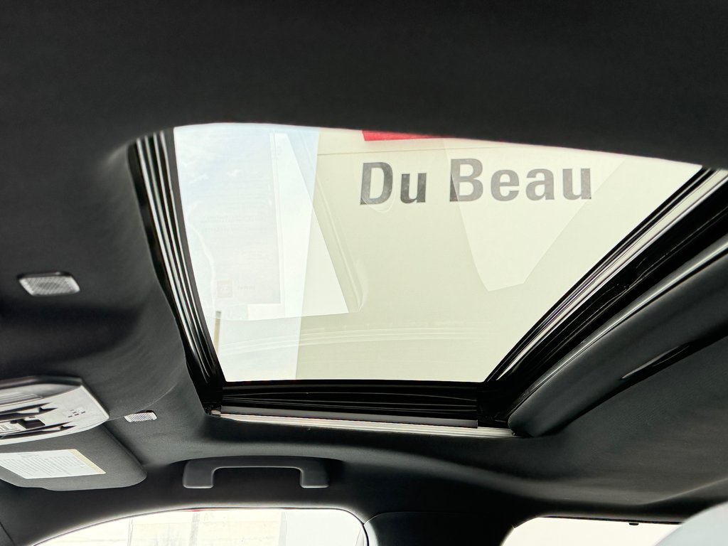 2023 Toyota Highlander XSE / 7 PASSAGERS / PRIX IMBATTABLE / SUPER LOOK / in Thetford Mines, Quebec - 56 - w1024h768px