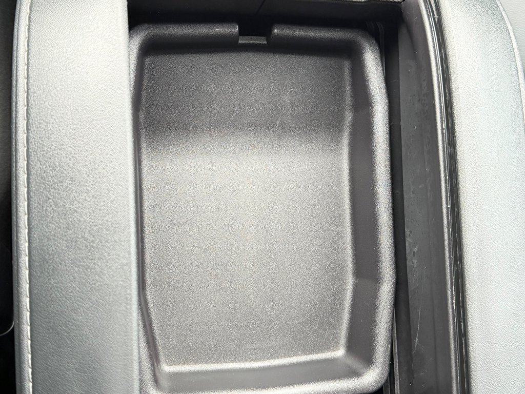 2023 Toyota Highlander XSE / 7 PASSAGERS / PRIX IMBATTABLE / SUPER LOOK / in Thetford Mines, Quebec - 50 - w1024h768px