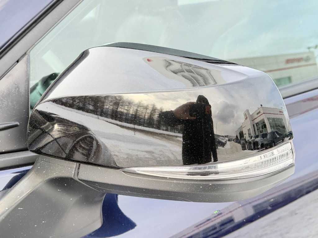 2023 Toyota Highlander XSE / 7 PASSAGERS / PRIX IMBATTABLE / SUPER LOOK / in Thetford Mines, Quebec - 15 - w1024h768px